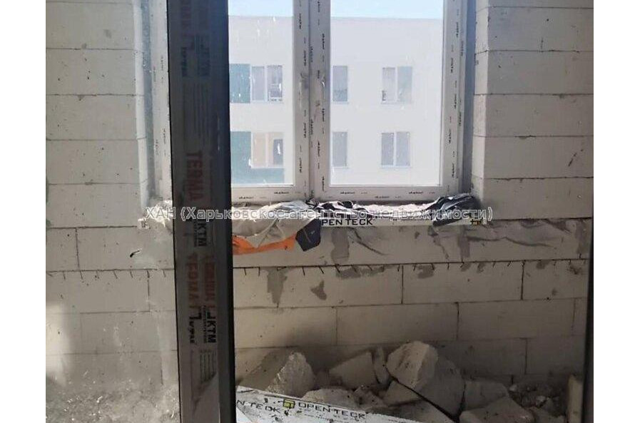 Продам квартиру, Героев Харькова просп. , 2  ком., 50 м², без ремонта 