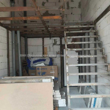Продам квартиру, Героев Харькова просп. , 2  ком., 50 м², без ремонта 