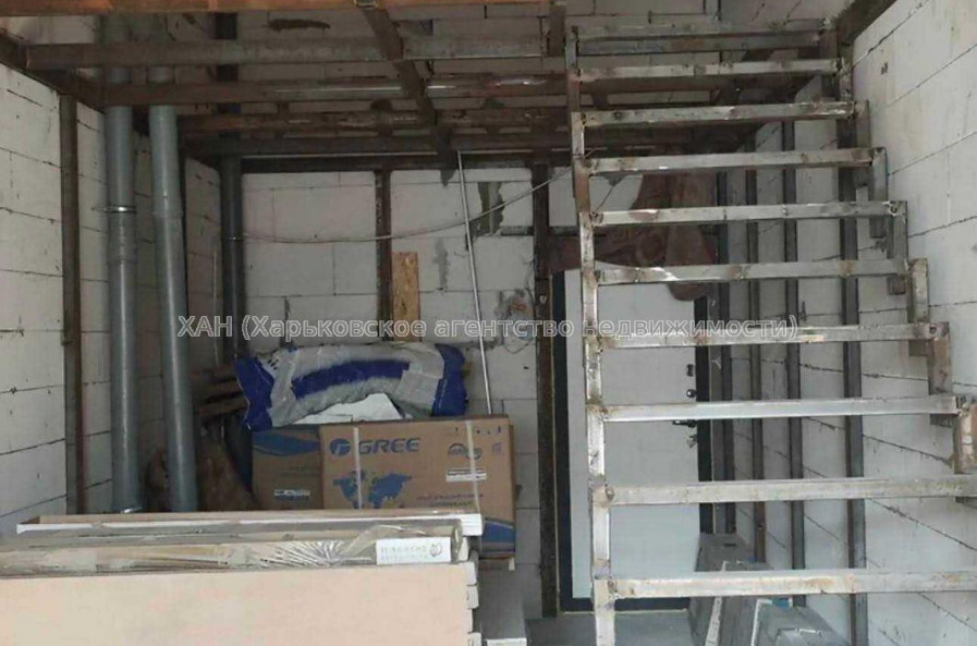Продам квартиру, Героев Харькова просп. , 2  ком., 50 м², без ремонта 