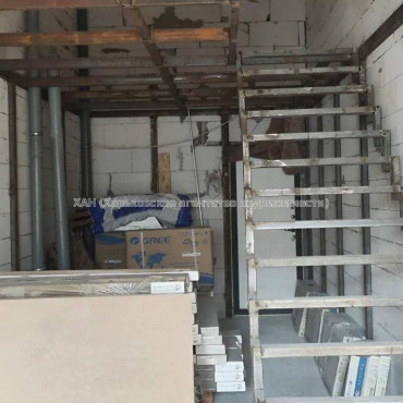 Продам квартиру, Героев Харькова просп. , 2  ком., 50 м², без ремонта 