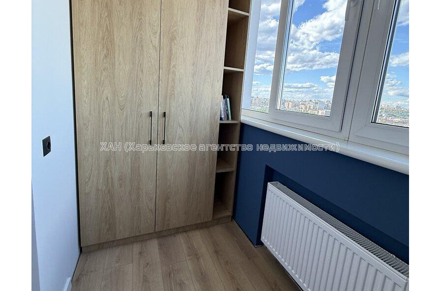 Продам квартиру, Молочная ул. , 3 кім., 80 м², евроремонт 