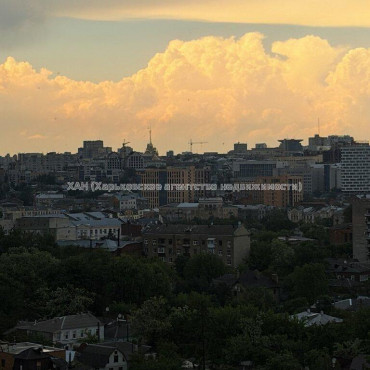 Продам квартиру, Молочная ул. , 3 кім., 80 м², евроремонт 