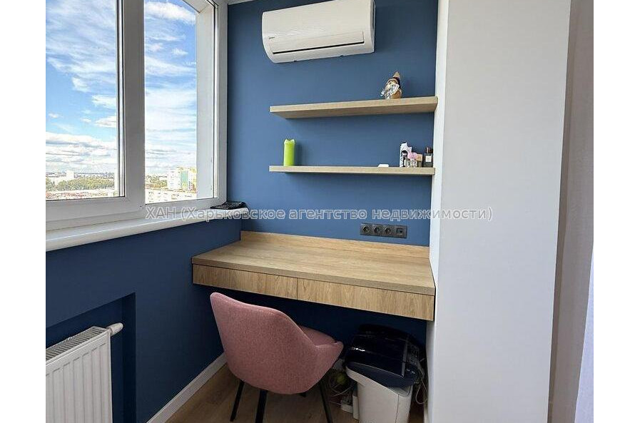 Продам квартиру, Молочная ул. , 3 кім., 80 м², евроремонт 