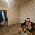 Продам квартиру, 2  ком., 41.90 м², советский ремонт 