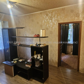 Продам квартиру, 2  ком., 41.90 м², советский ремонт