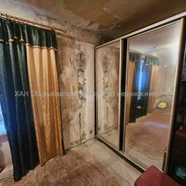 Продам квартиру, 2  ком., 41.90 м², советский ремонт 