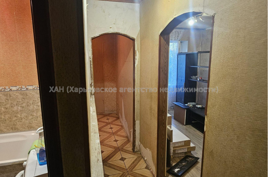 Продам квартиру, 2  ком., 41.90 м², советский ремонт 