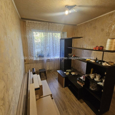 Продам квартиру, 2  ком., 41.90 м², советский ремонт 