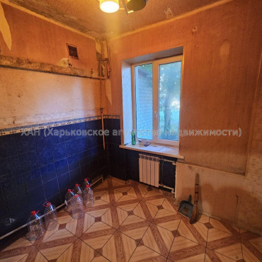Продам квартиру, 2  ком., 41.90 м², советский ремонт 