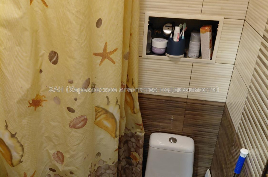 Продам квартиру, Полтавский Шлях ул. , 1 кім., 14 м², косметический ремонт 
