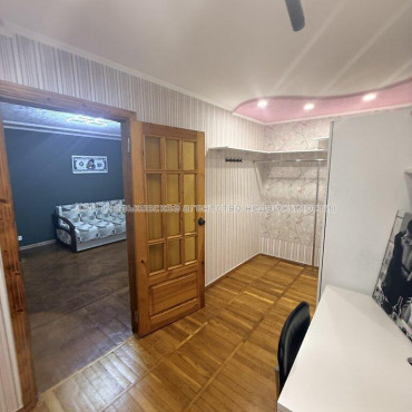 Продам квартиру, Байрона пр-т , 3 кім., 54.50 м², евроремонт 