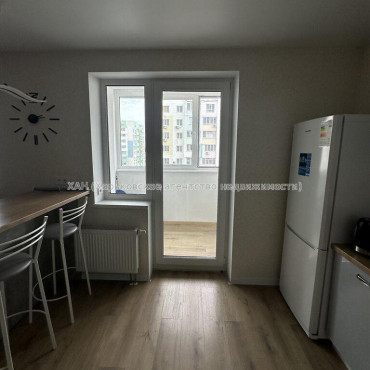 Продам квартиру, Мира ул. , 1  ком., 38.50 м², капитальный ремонт 