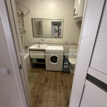 Продам квартиру, Мира ул. , 1  ком., 38.50 м², капитальный ремонт 