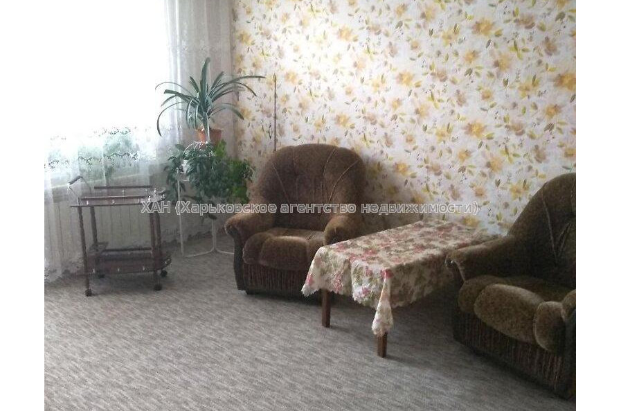 Продам квартиру, Курчатова просп. , 1  ком., 36.80 м², косметический ремонт 