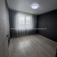 Продам квартиру, Владислава Зубенко ул. , 2 кім., 47 м², капитальный ремонт 