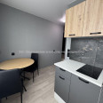Продам квартиру, Владислава Зубенко ул. , 2 кім., 47 м², капитальный ремонт 