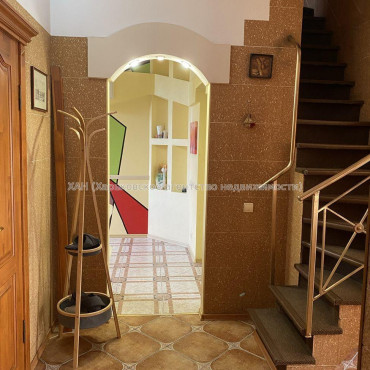 Продам квартиру, Металлиста ул. , 3  ком., 79.90 м², капитальный ремонт 