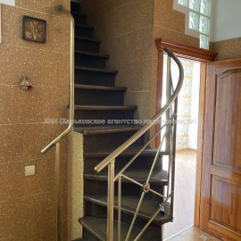 Продам квартиру, Металлиста ул. , 3  ком., 79.90 м², капитальный ремонт