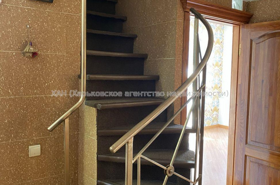 Продам квартиру, Металлиста ул. , 3  ком., 79.90 м², капитальный ремонт 