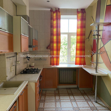 Продам квартиру, Металлиста ул. , 3  ком., 79.90 м², капитальный ремонт 