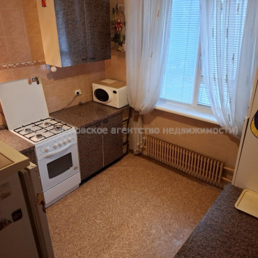 Сдам квартиру, Соборности Украины ул. , 2  ком., 52 м², косметический ремонт 