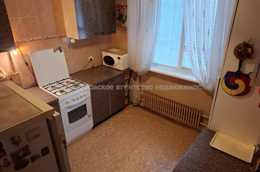 Сдам квартиру, Соборности Украины ул. , 2  ком., 52 м², косметический ремонт 