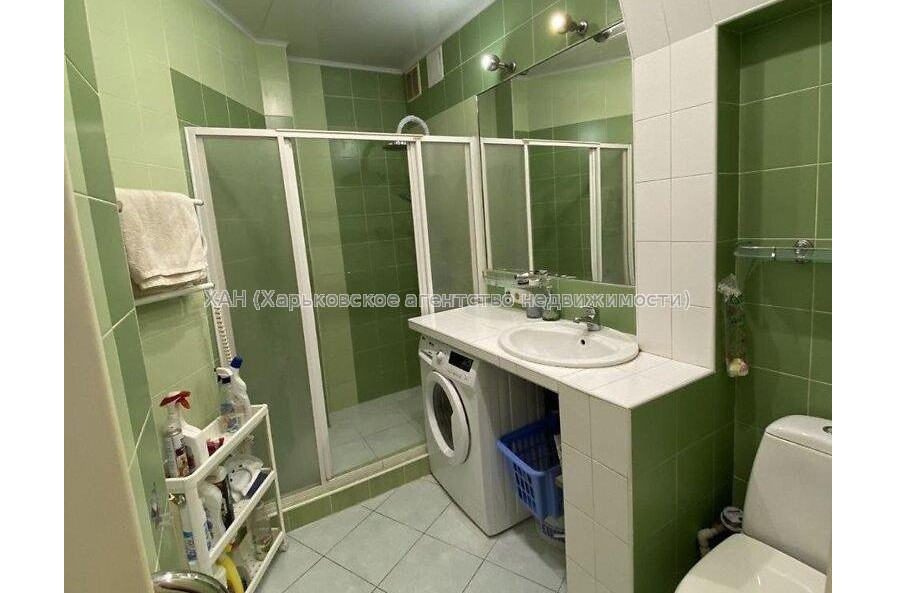 Продам квартиру, Героев Харькова просп. , 2  ком., 55 м², капитальный ремонт 