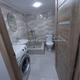 Продам квартиру, Героев Харькова просп. , 1 кім., 27 м², евроремонт