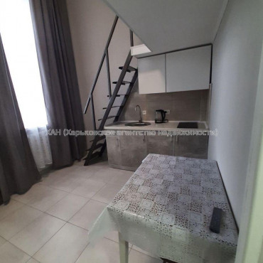 Продам квартиру, Героев Харькова просп. , 1  ком., 27 м², евроремонт 