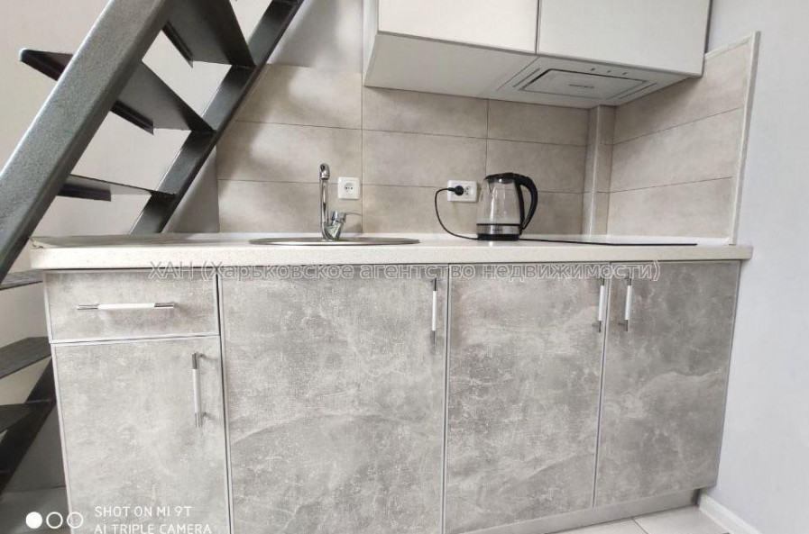 Продам квартиру, Героев Харькова просп. , 1  ком., 27 м², евроремонт 