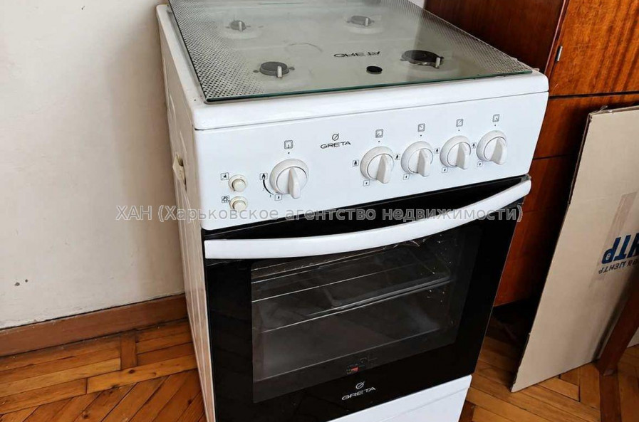 Продам квартиру, Льва Ландау просп. , 2  ком., 45 м², советский ремонт 