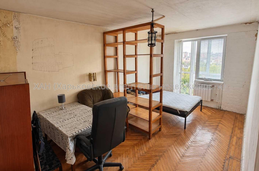 Продам квартиру, Льва Ландау просп. , 2  ком., 45 м², советский ремонт 