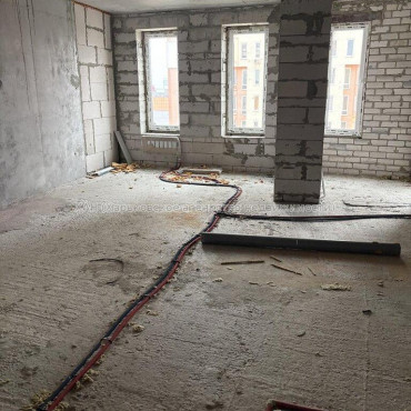 Продам квартиру, Гвардейцев Широнинцев ул. , 1  ком., 44 м², без внутренних работ 