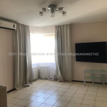 Продам квартиру, Москалёвская ул. , 1 кім., 40.80 м², капитальный ремонт 