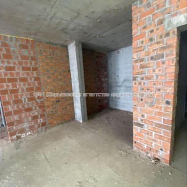 Продам квартиру, Валентиновская ул. , 2  ком., 55 м², без внутренних работ 