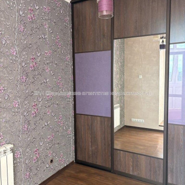 Продам квартиру, Текстильная ул. , 2  ком., 32.20 м², капитальный ремонт 