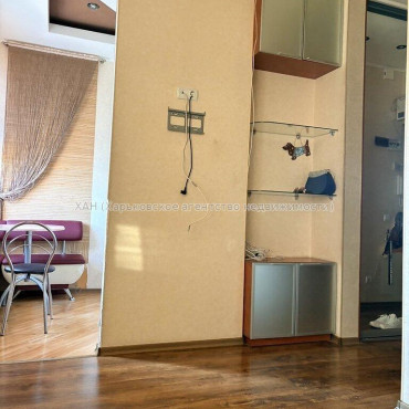 Продам квартиру, Текстильная ул. , 2  ком., 32.20 м², капитальный ремонт 
