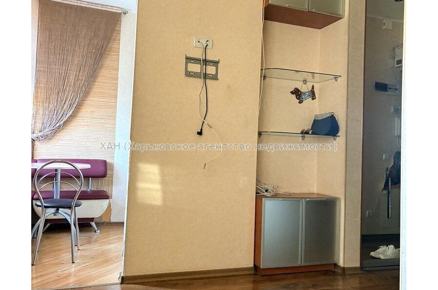 Продам квартиру, Текстильная ул. , 2  ком., 32.20 м², капитальный ремонт 