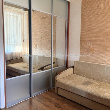 Продам квартиру, Текстильная ул. , 2  ком., 32.20 м², капитальный ремонт 