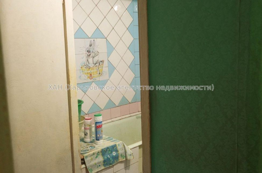 Продам квартиру, Непокоренных ул. , 1 кім., 32 м², советский ремонт 
