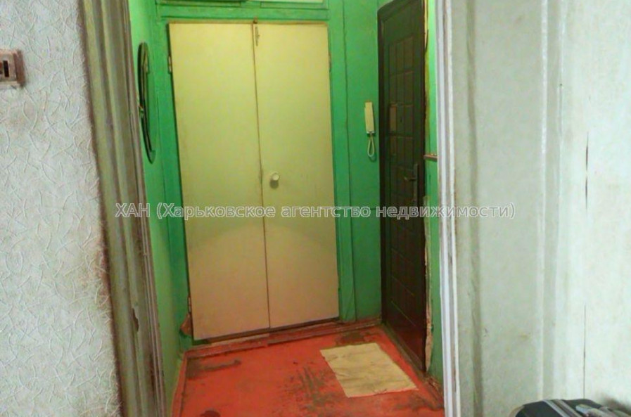 Продам квартиру, Непокоренных ул. , 1 кім., 32 м², советский ремонт 