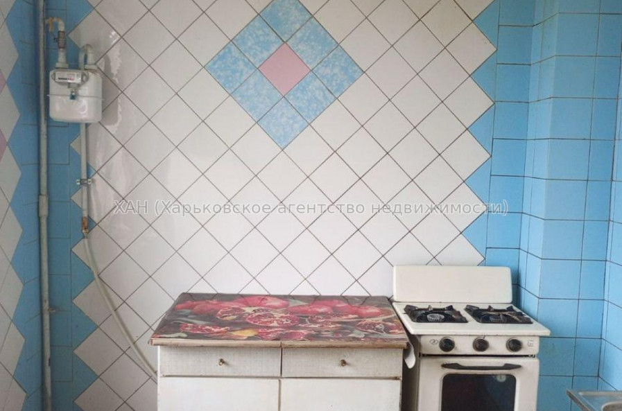 Продам квартиру, Непокоренных ул. , 1 кім., 32 м², советский ремонт 