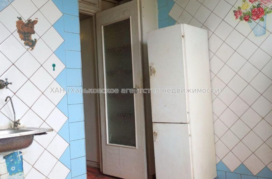 Продам квартиру, Непокоренных ул. , 1 кім., 32 м², советский ремонт 