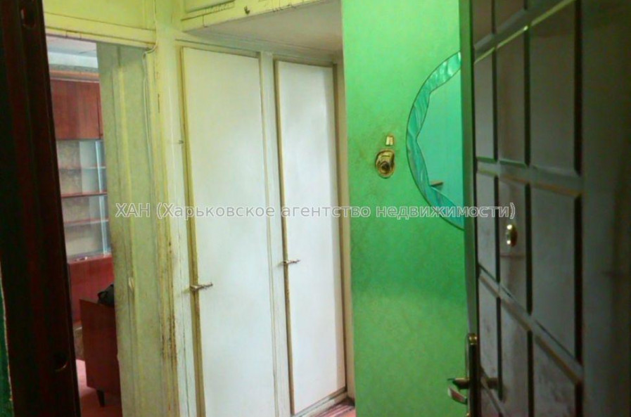 Продам квартиру, Непокоренных ул. , 1 кім., 32 м², советский ремонт 