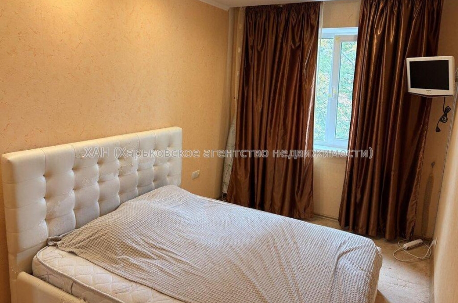 Продам квартиру, Каденюка ул. , 3  ком., 59.20 м², капитальный ремонт 