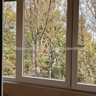 Продам квартиру, Каденюка ул. , 3  ком., 59.20 м², капитальный ремонт 