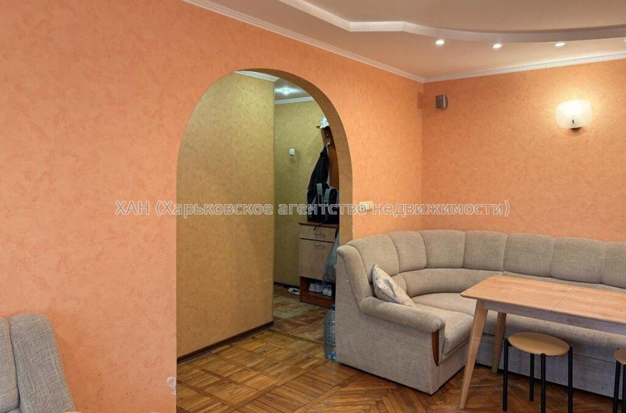 Продам квартиру, Каденюка ул. , 3  ком., 59.20 м², капитальный ремонт 