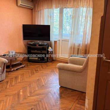 Продам квартиру, Каденюка ул. , 3  ком., 59.20 м², капитальный ремонт 