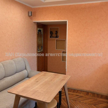 Продам квартиру, Каденюка ул. , 3  ком., 59.20 м², капитальный ремонт 