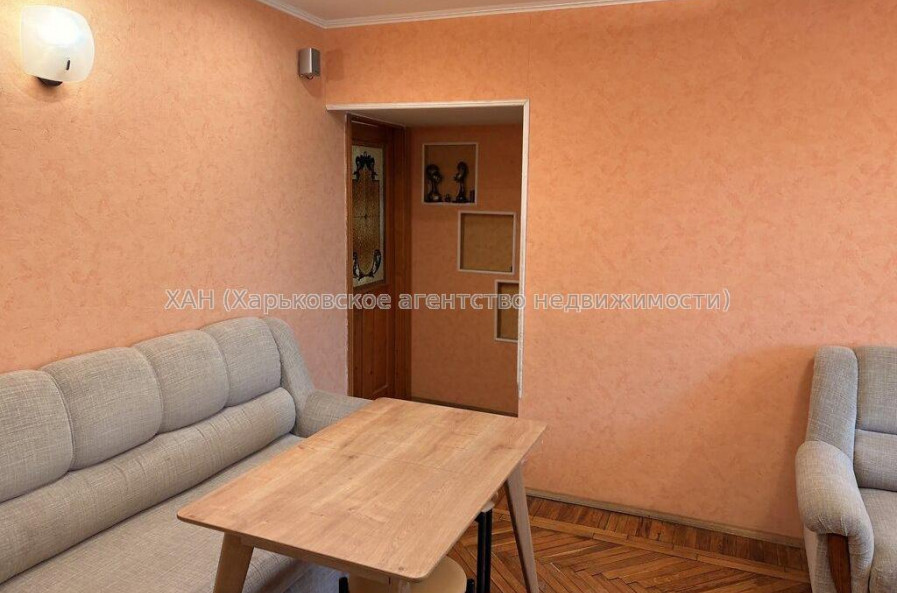 Продам квартиру, Каденюка ул. , 3  ком., 59.20 м², капитальный ремонт 